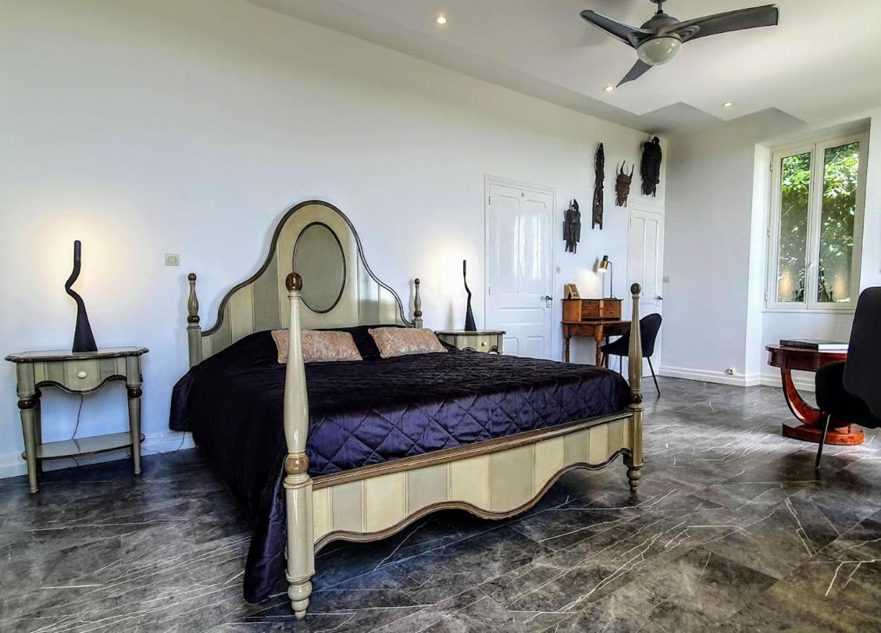 Les Hauts De Domme - Chambres D'Hotes Bagian luar foto